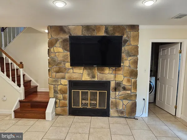 $3,100 | 3332 Piney Ridge Court, Herndon, VA 20171