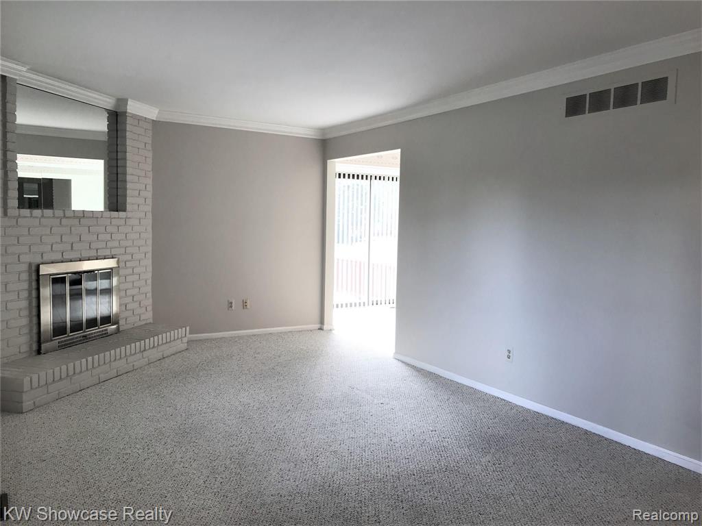 109 Meadow Ln Circle, Unit 3L Rochester Hills, MI 48307 - Photo 4 of 16