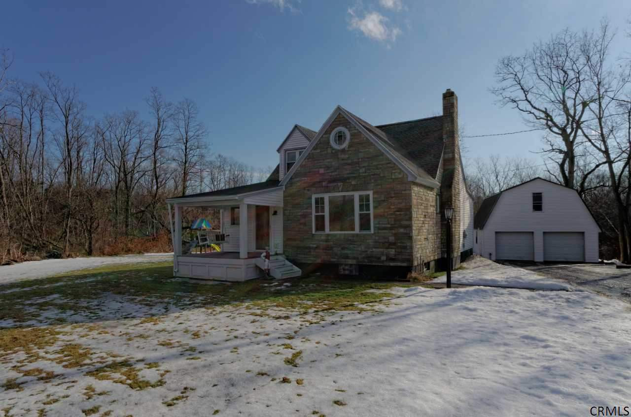 1139 Putnam Road Rotterdam, NY 12306 - Photo 3 of 25 Photo 3