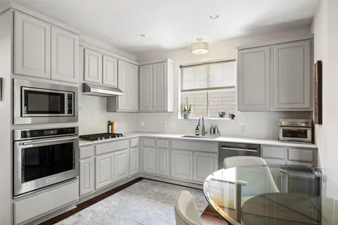 $649,000 | 7901 Southwest Parkway, Unit 4, Austin, TX 78735