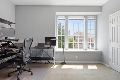 $649,000 | 7901 Southwest Parkway, Unit 4, Austin, TX 78735