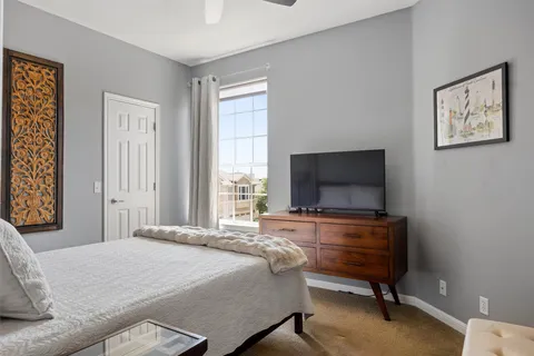 $649,000 | 7901 Southwest Parkway, Unit 4, Austin, TX 78735