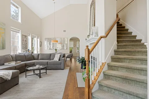 $649,000 | 7901 Southwest Parkway, Unit 4, Austin, TX 78735