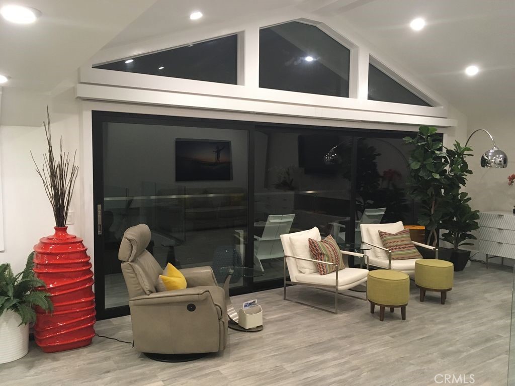 16 North Stonington Road Laguna Beach, CA 92651 - Photo 3 of 34