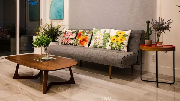 $18,000 | 16 North Stonington Road, Laguna Beach, CA 92651