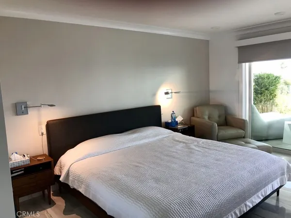 $18,000 | 16 North Stonington Road, Laguna Beach, CA 92651