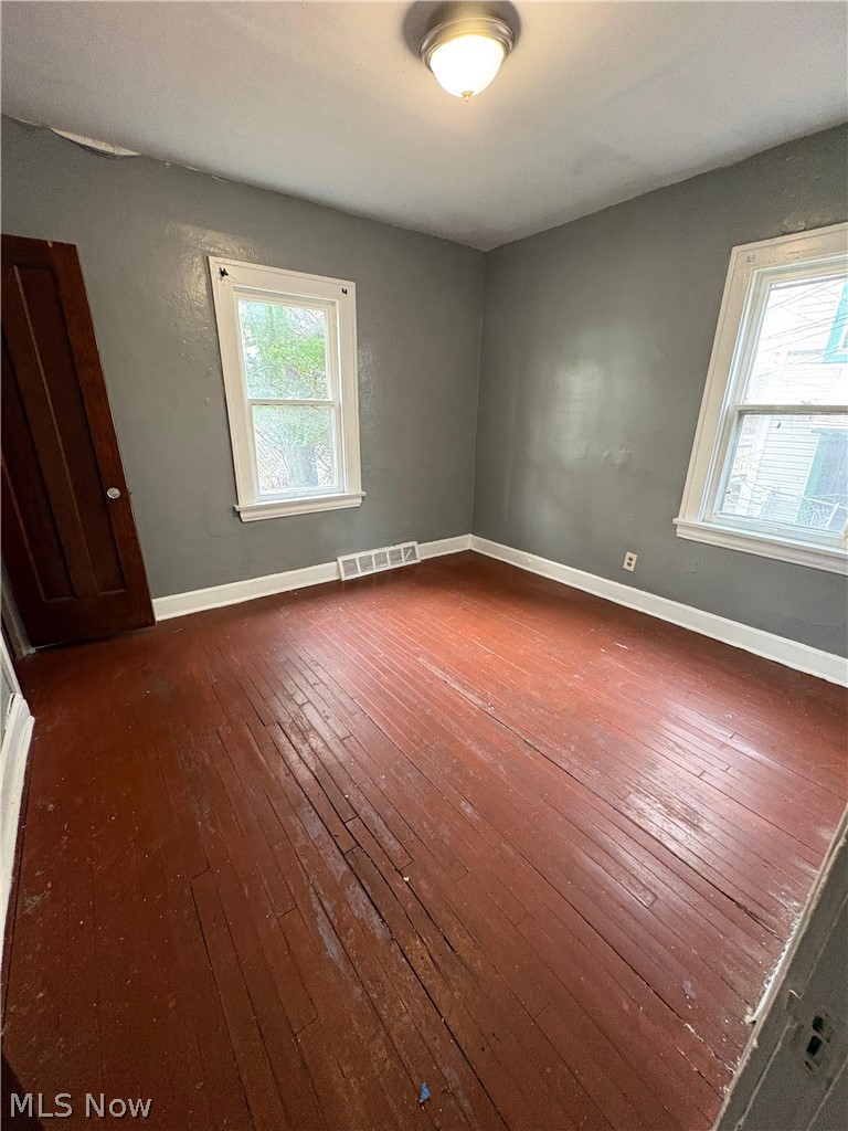 18001 Olympia Road Cleveland, OH 44112 - Photo 16 of 35
