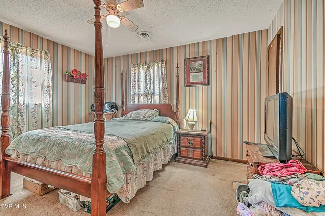 $230,000 | 465 Springfield Drive, Bristol, TN 37620