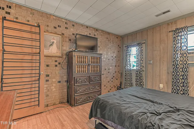 $230,000 | 465 Springfield Drive, Bristol, TN 37620