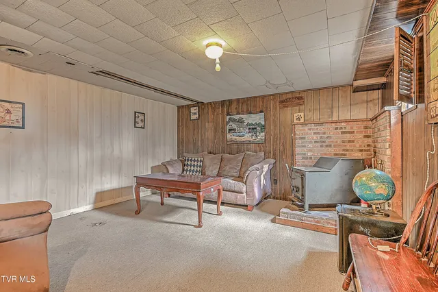 $230,000 | 465 Springfield Drive, Bristol, TN 37620