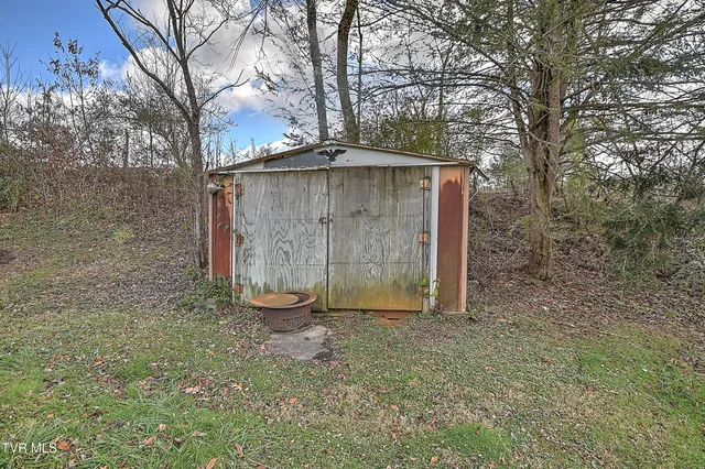 $230,000 | 465 Springfield Drive, Bristol, TN 37620