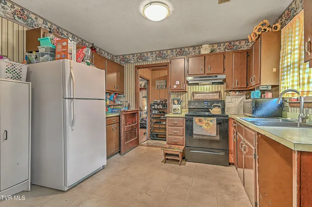 $230,000 | 465 Springfield Drive, Bristol, TN 37620