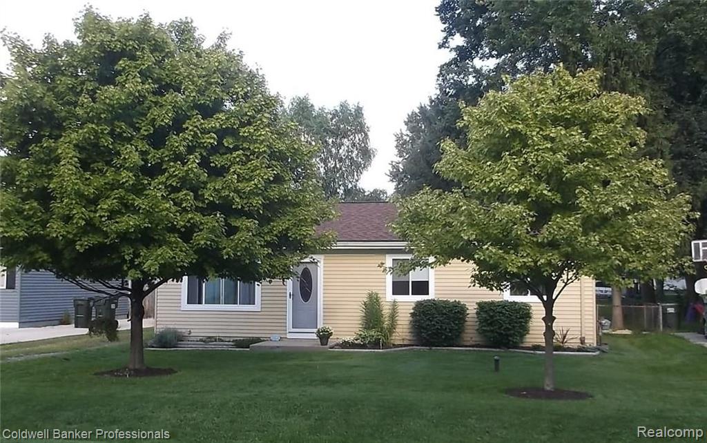 3221 Eastern Avenue Rochester Hills, MI 48307 - Photo 2 of 29
