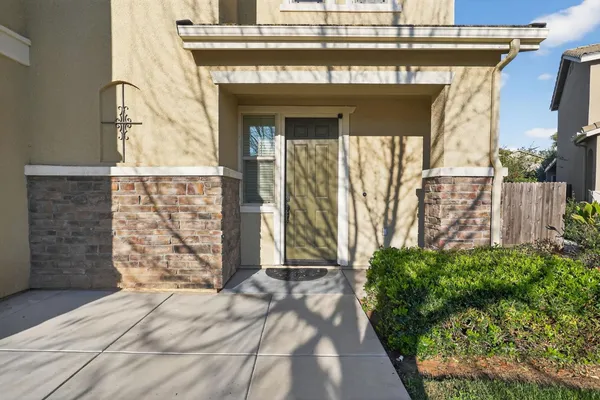 $485,000 | 3077 North Hanalei Avenue, Fresno, CA 93737