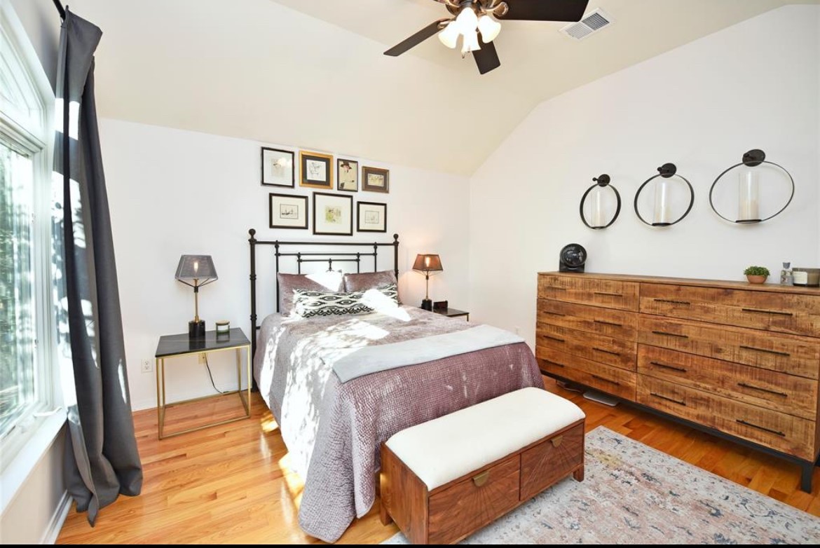 2007 Bailey Street Houston, TX 77006 - Photo 19 of 32