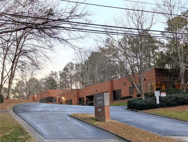 $2,895 | 8215 Roswell Road, Unit 310, Atlanta, GA 30350