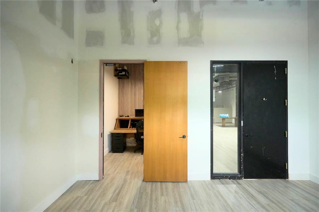 8215 Roswell Road, Unit 310 Atlanta, GA 30350 - Photo 14 of 28