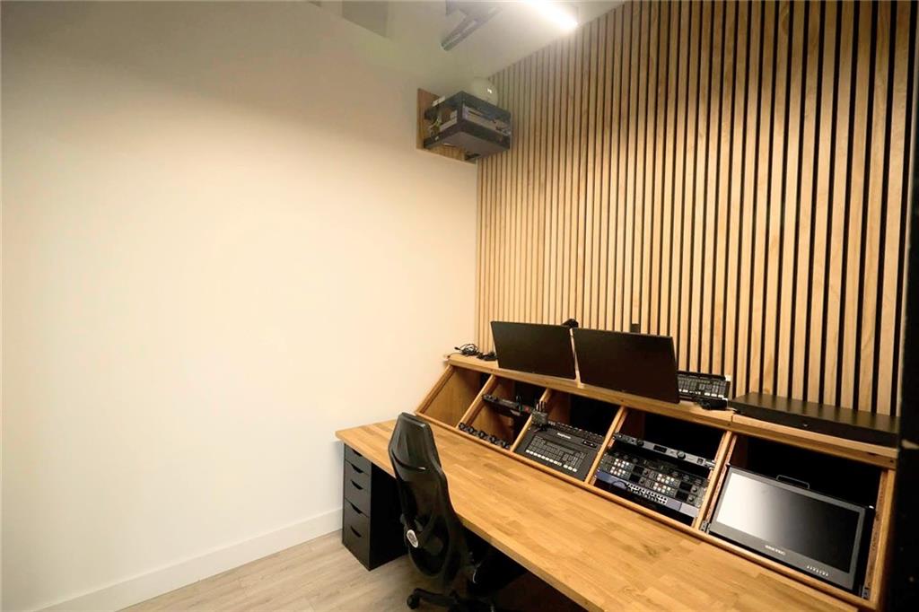 8215 Roswell Road, Unit 310 Atlanta, GA 30350 - Photo 15 of 28