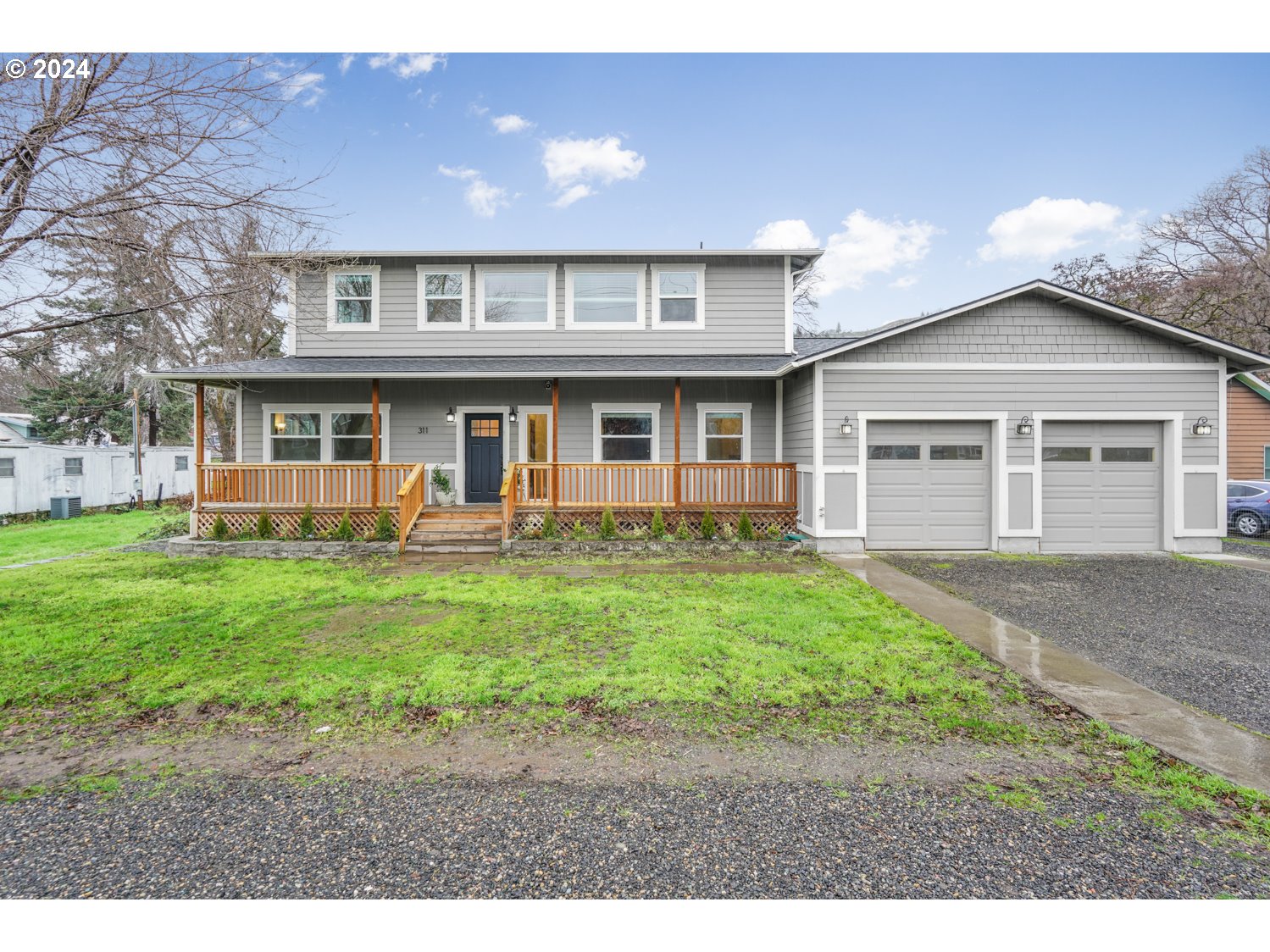 a view front of house with a yard