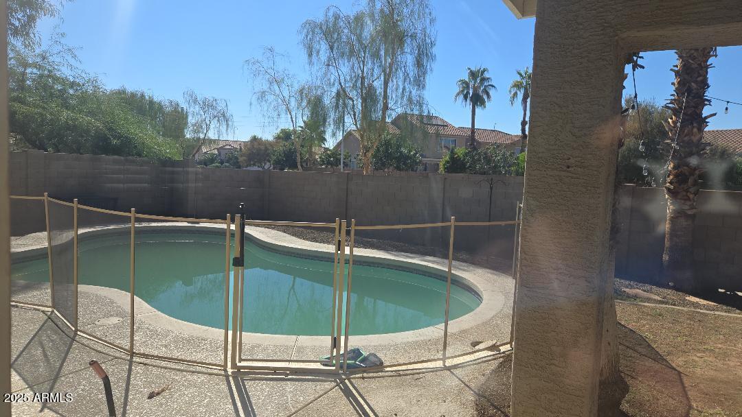 854 South Comanche Court Chandler, AZ 85224 - Photo 5 of 6