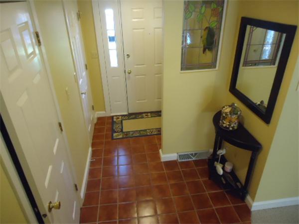 33 E Shellback Way, Unit 33 Mashpee, MA 02649 - Photo 4 of 30 Gallery Image 4