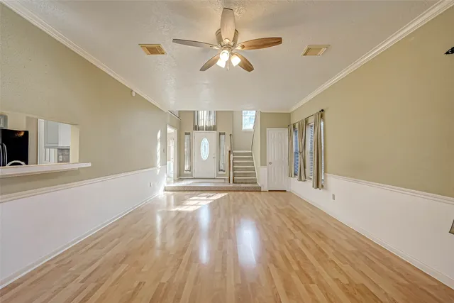 $2,275 | 13410 Lynnville Drive, Houston, TX 77065