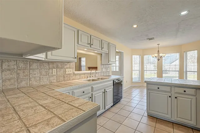 $2,275 | 13410 Lynnville Drive, Houston, TX 77065