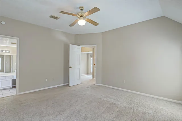 $2,275 | 13410 Lynnville Drive, Houston, TX 77065