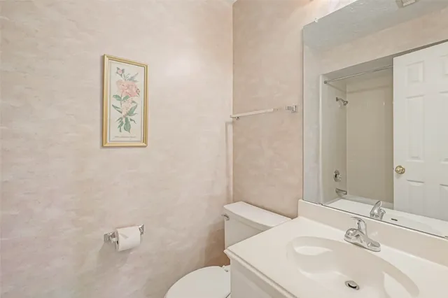 $2,275 | 13410 Lynnville Drive, Houston, TX 77065