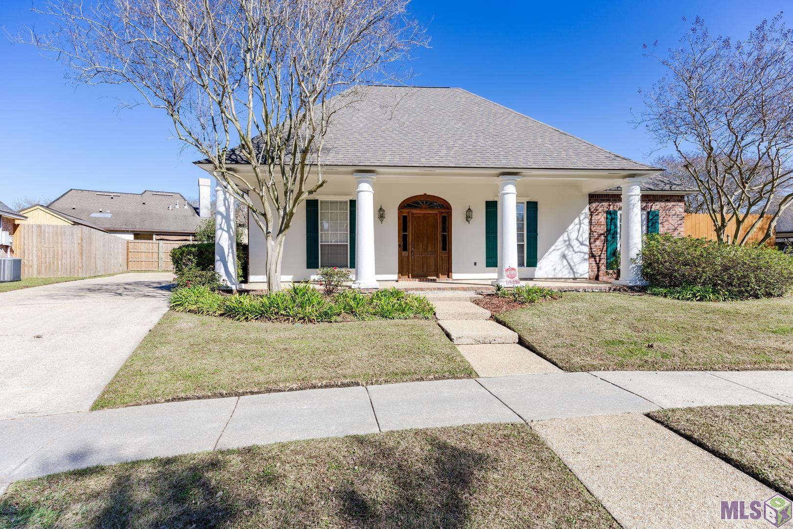 12567 Kentmere Avenue Baton Rouge, LA 70810 - Photo 3 of 39 Gallery Image 3