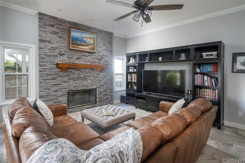 22324 Circle J Ranch Road Saugus, CA 91350 - Photo 14 of 46