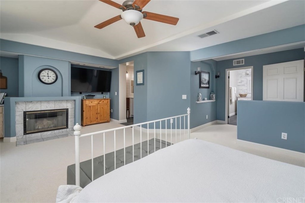 22324 Circle J Ranch Road Saugus, CA 91350 - Photo 27 of 46