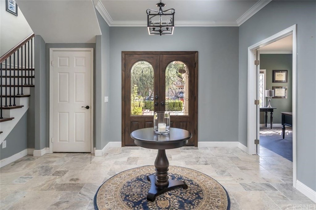 22324 Circle J Ranch Road Saugus, CA 91350 - Photo 6 of 46