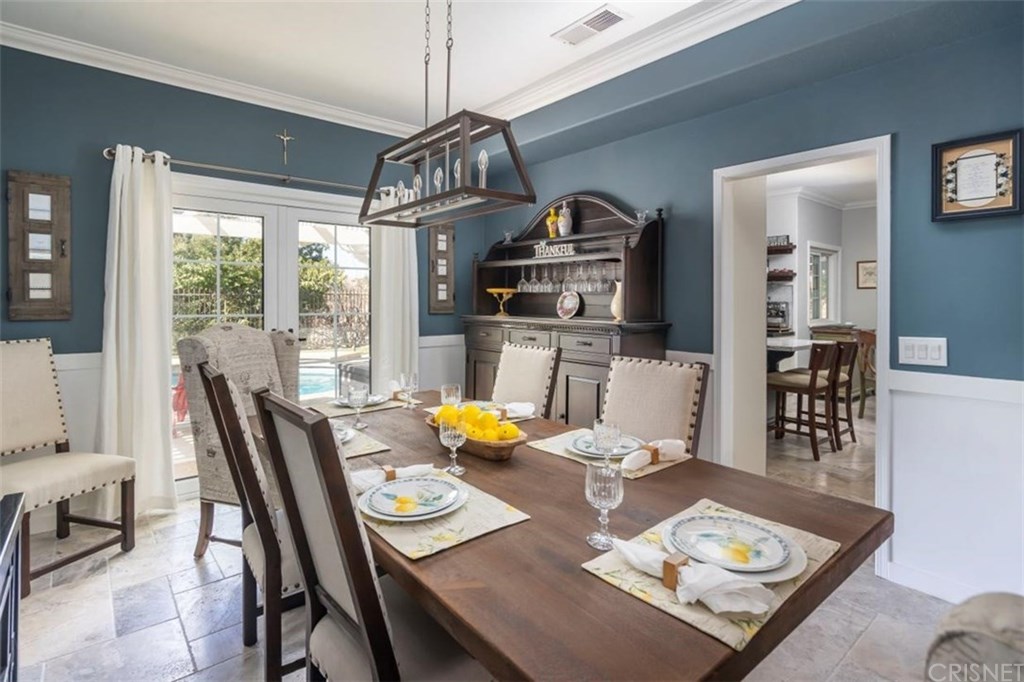 22324 Circle J Ranch Road Saugus, CA 91350 - Photo 7 of 46