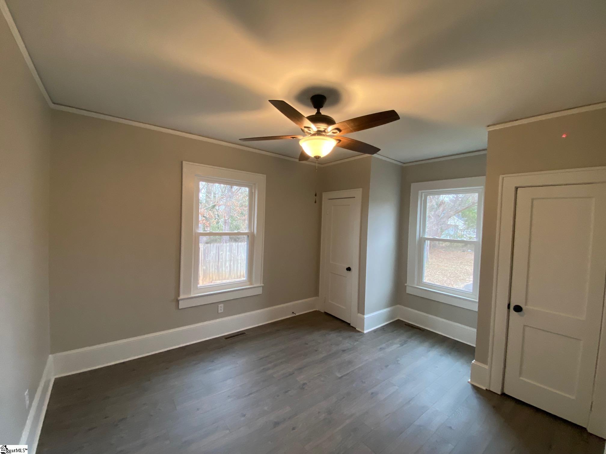 719 Chestnut Street Laurens, SC 29360 - Photo 11 of 17