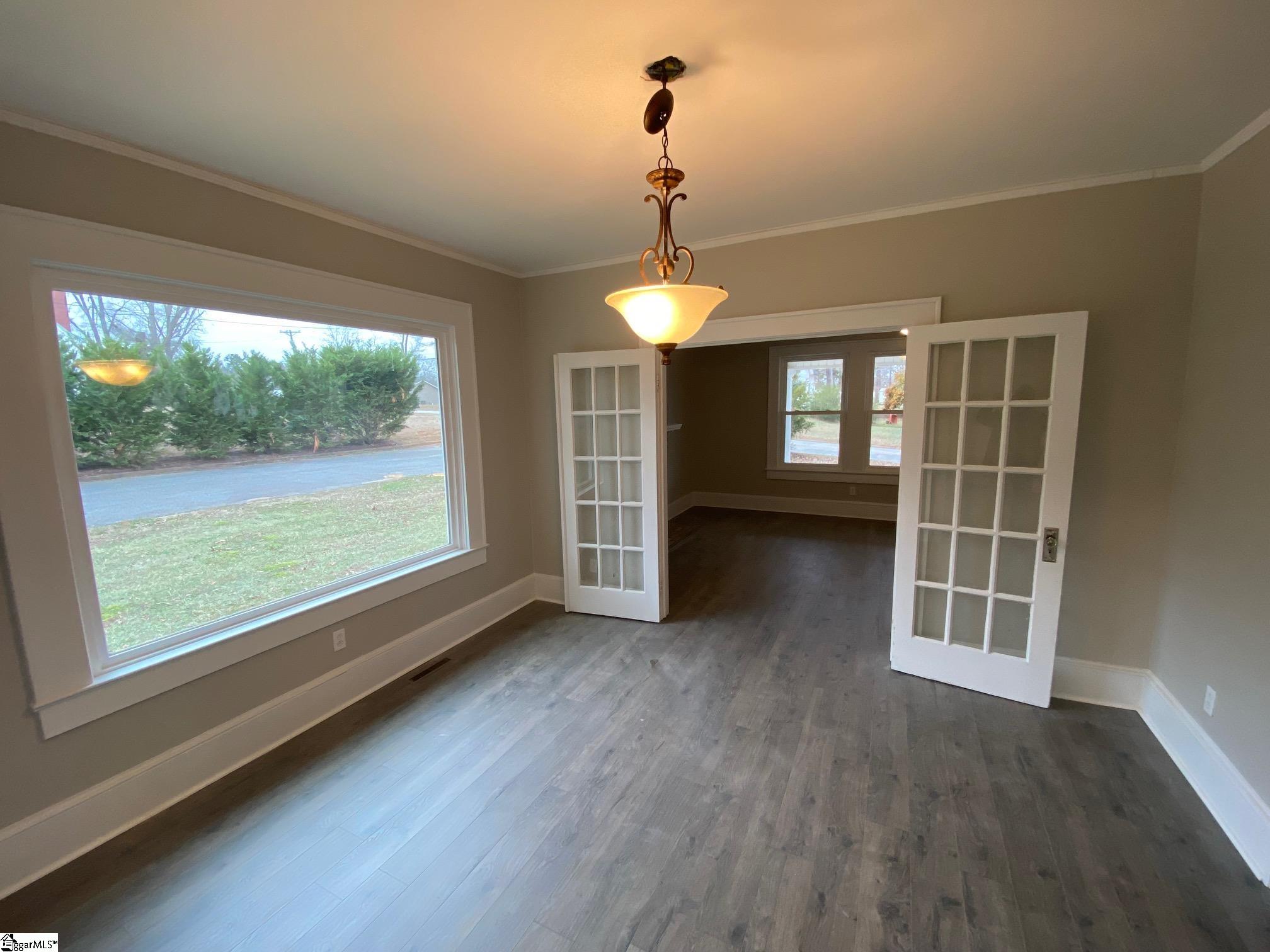 719 Chestnut Street Laurens, SC 29360 - Photo 5 of 17