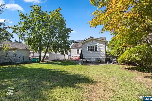 $4,250 | 19-23 Prospect Avenue, Fair Lawn, NJ 07410