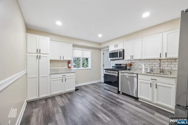 $4,250 | 19-23 Prospect Avenue, Fair Lawn, NJ 07410