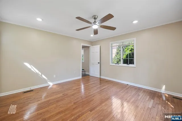 $4,250 | 19-23 Prospect Avenue, Fair Lawn, NJ 07410