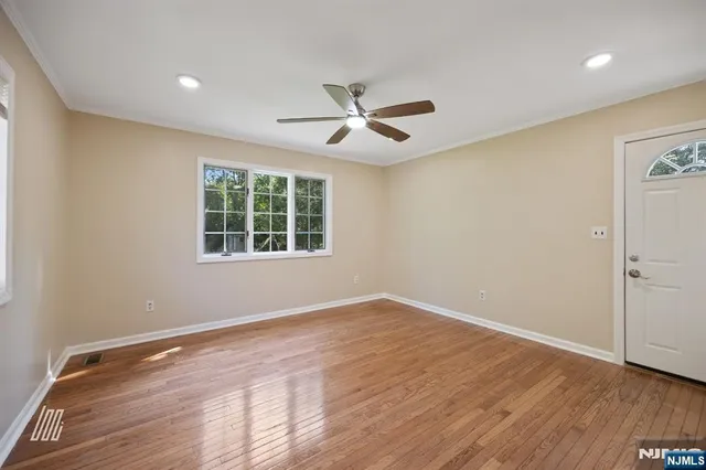 $4,250 | 19-23 Prospect Avenue, Fair Lawn, NJ 07410