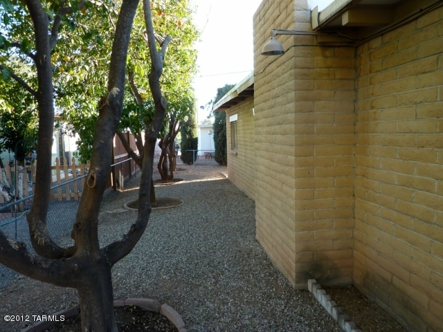 5757 West Rocking Cir Street Tucson, AZ 85713 - Photo 11 of 12 Gallery Image 11