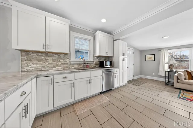 $489,000 | 324 Stark Court, Webster Groves, MO 63119