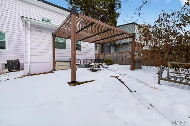 $489,000 | 324 Stark Court, Webster Groves, MO 63119