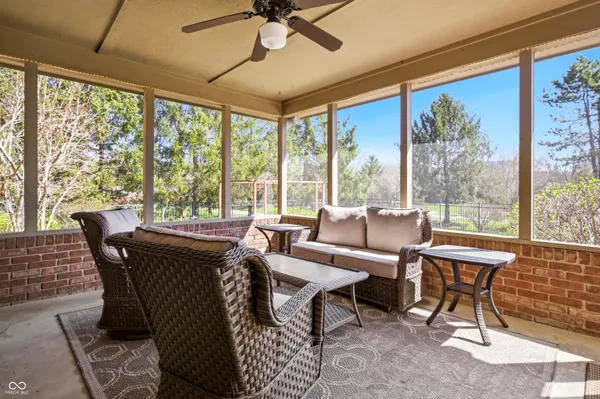 $750,000 | 6031 Turtle Bay Parkway, Columbus, IN 47201