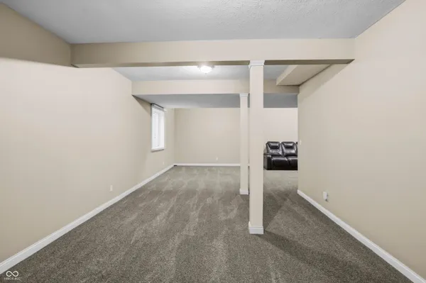 $750,000 | 6031 Turtle Bay Parkway, Columbus, IN 47201