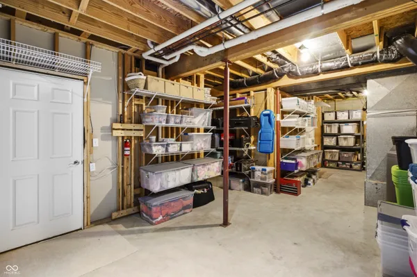 $750,000 | 6031 Turtle Bay Parkway, Columbus, IN 47201