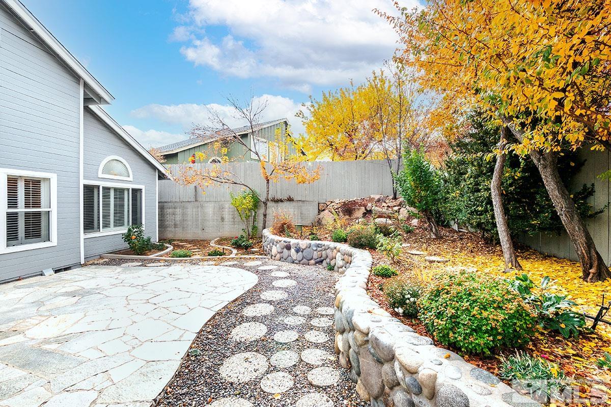 6209 Alpine Meadows Road Reno, NV 89519 - Photo 19 of 23 a view of a backyard of the house