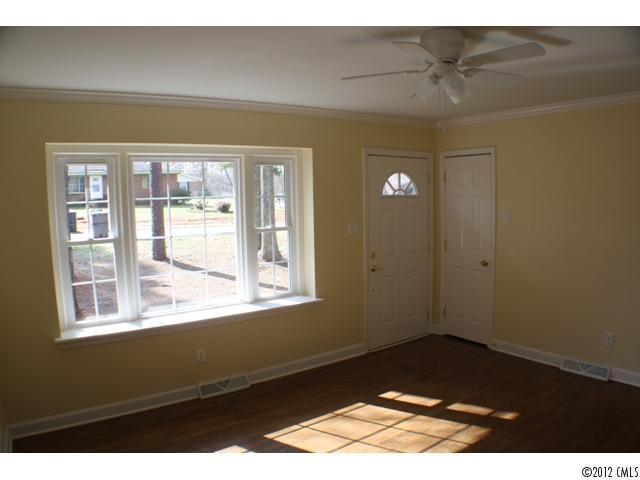 609 Tilden Road Charlotte, NC 28214 - Photo 3 of 14