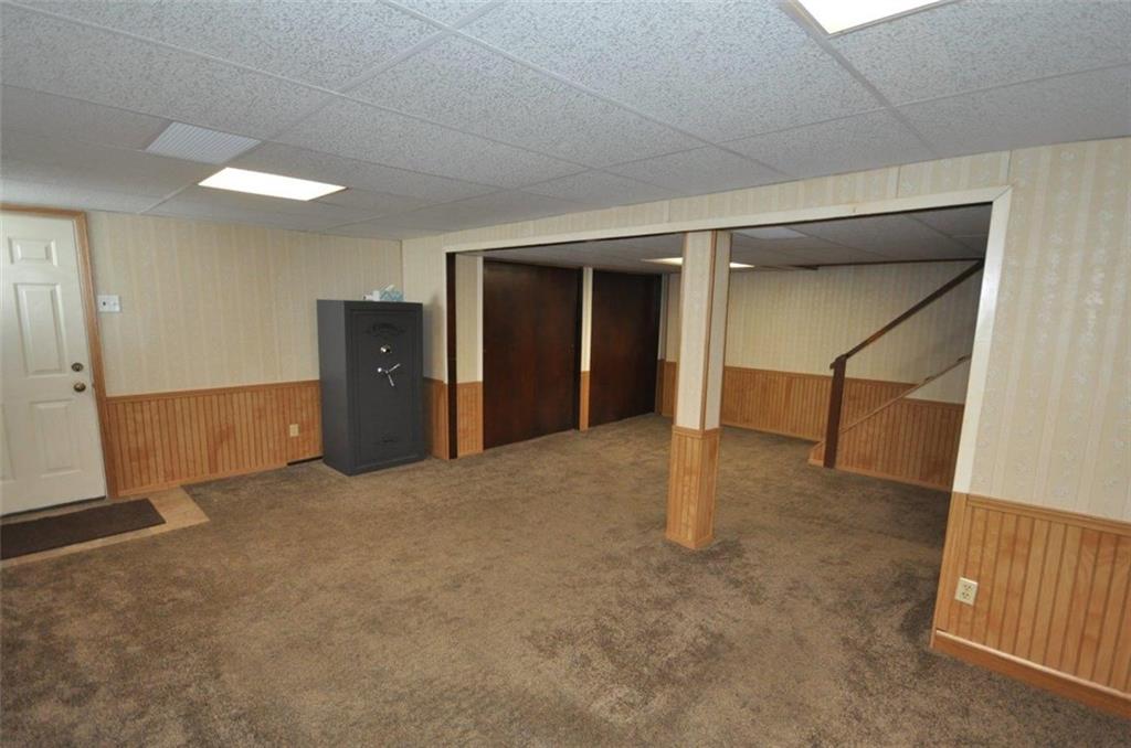 874 Middle Road Pittsburgh, PA 15234 - Photo 3 of 14 Gallery Image 3
