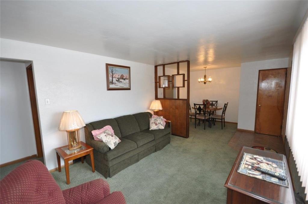 874 Middle Road Pittsburgh, PA 15234 - Photo 4 of 14 Gallery Image 4